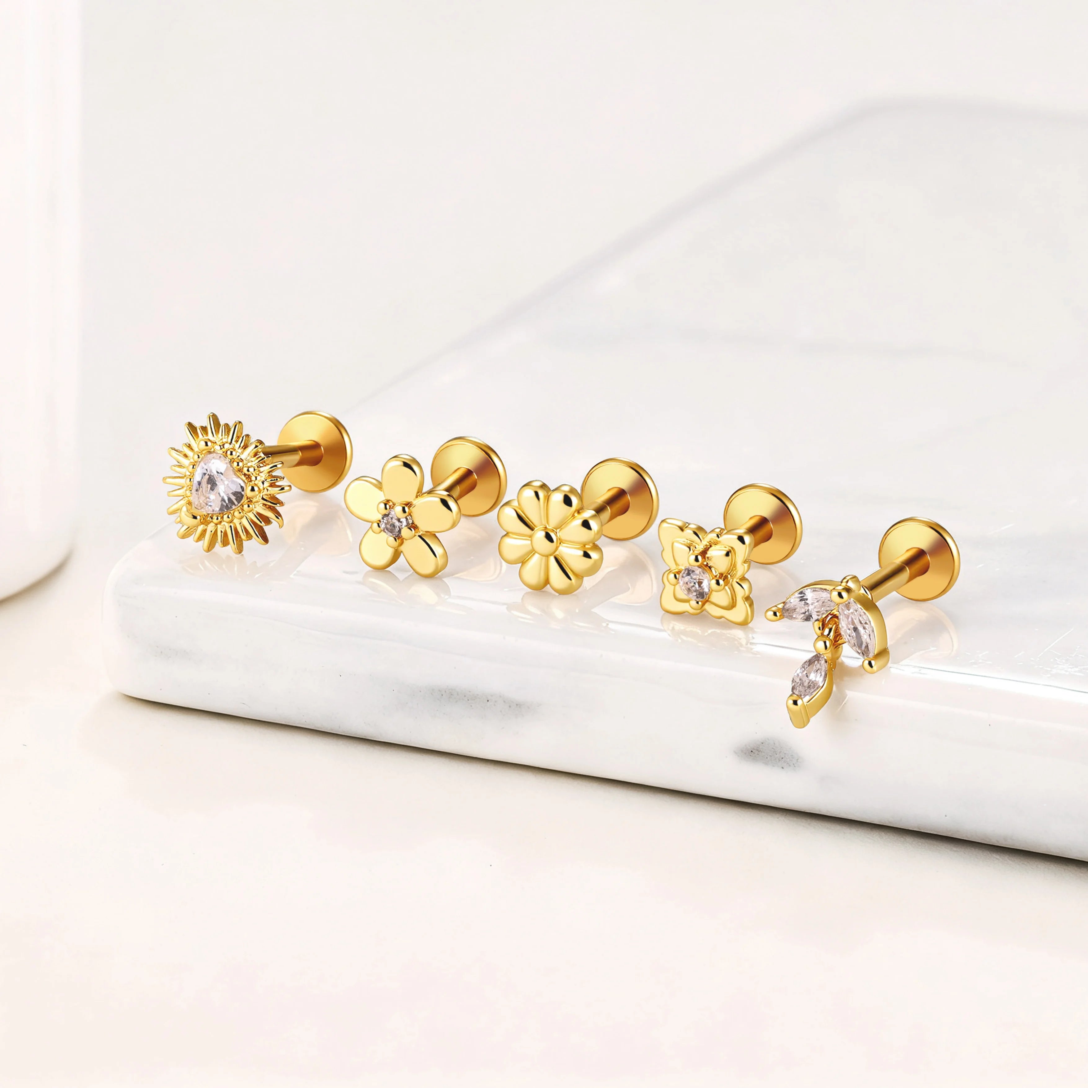 Ladies Waterproof Anti-tarnish Hypoallergenic Jewelry Stainless Steel Sparkling Cubic Zirconia Flower Cartilage Stud Earrings